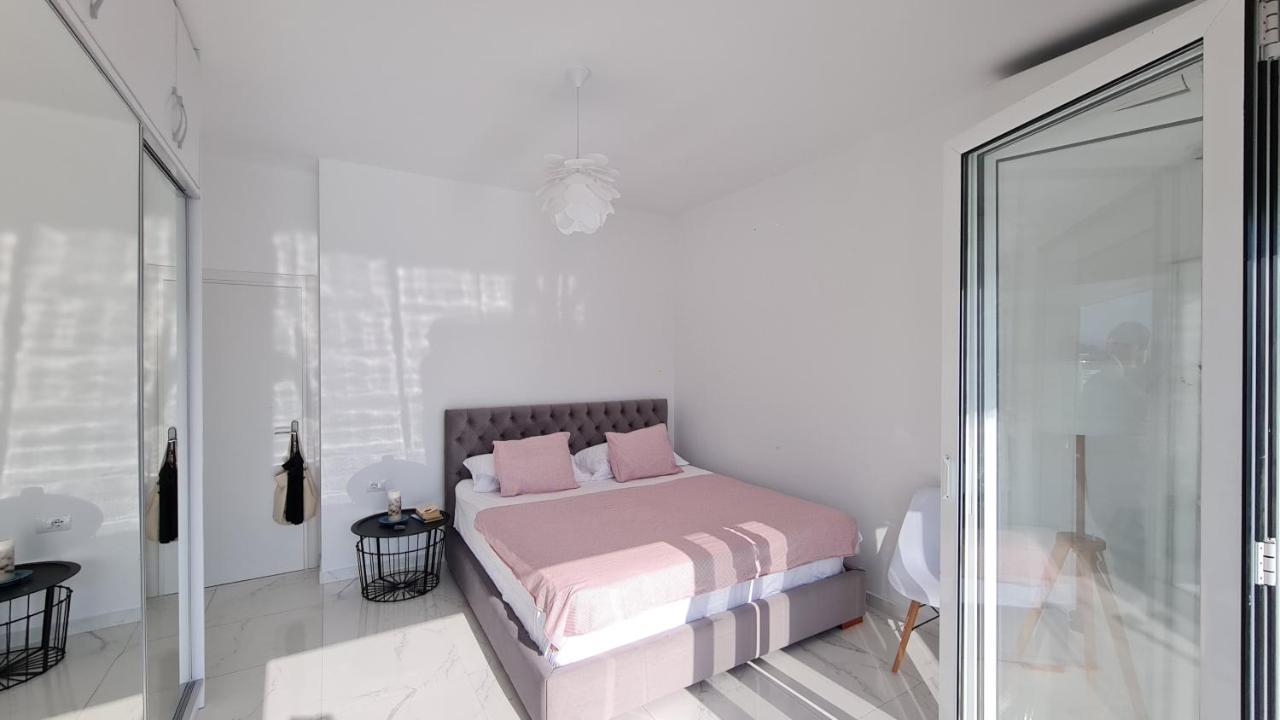 Rocknest Sea View Penthouse Apartment Sarandë Exterior foto