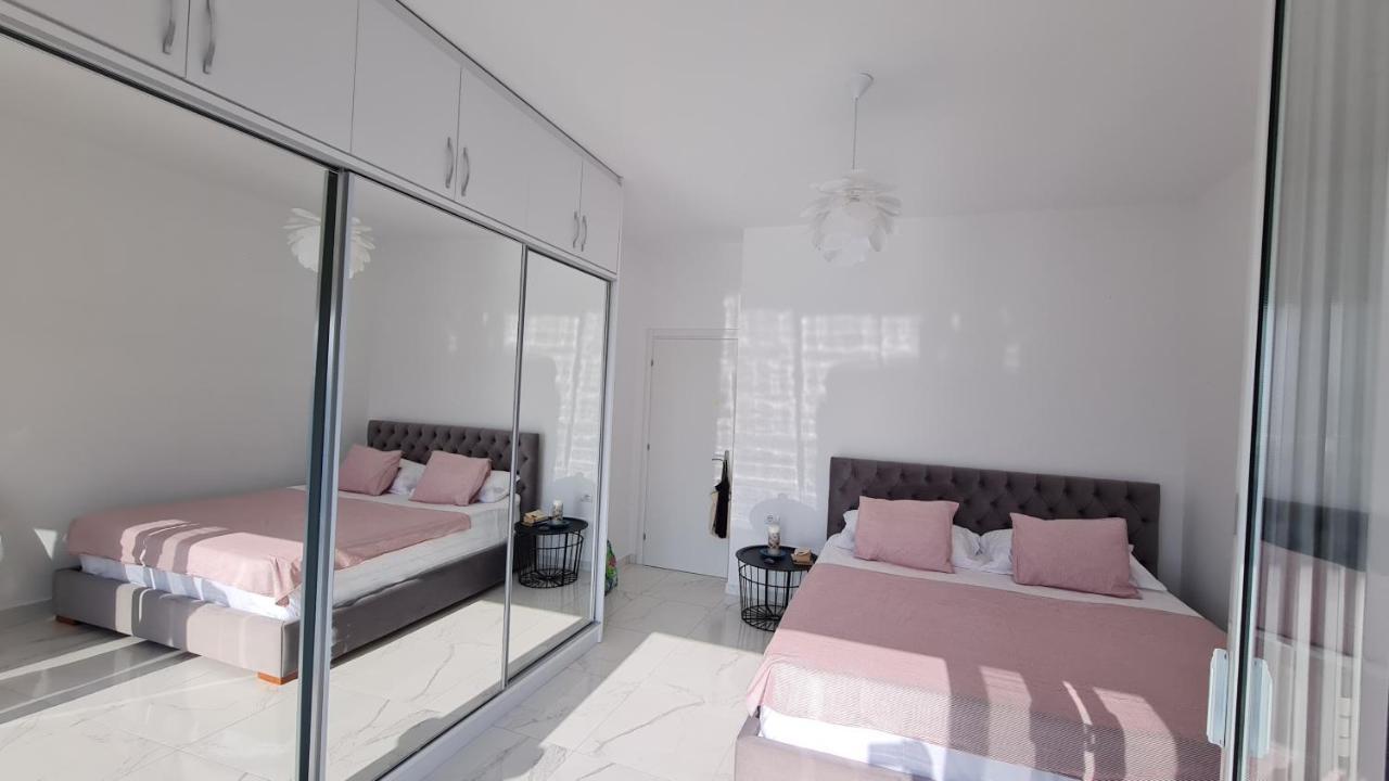 Rocknest Sea View Penthouse Apartment Sarandë Exterior foto